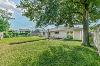 Building Photo - 10906 Sageorchard Ln