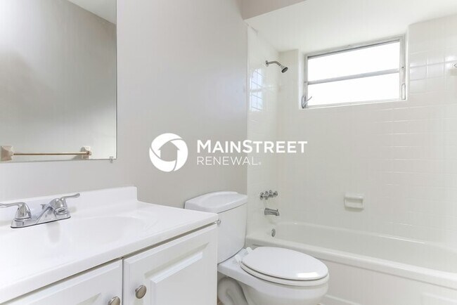 Building Photo - 3 Bedroom Pet-Friendly Home in Lauderhill, FL with Main Street Renewal