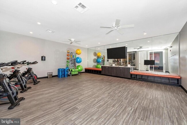 Building Photo - 5050 MacDonough Pl