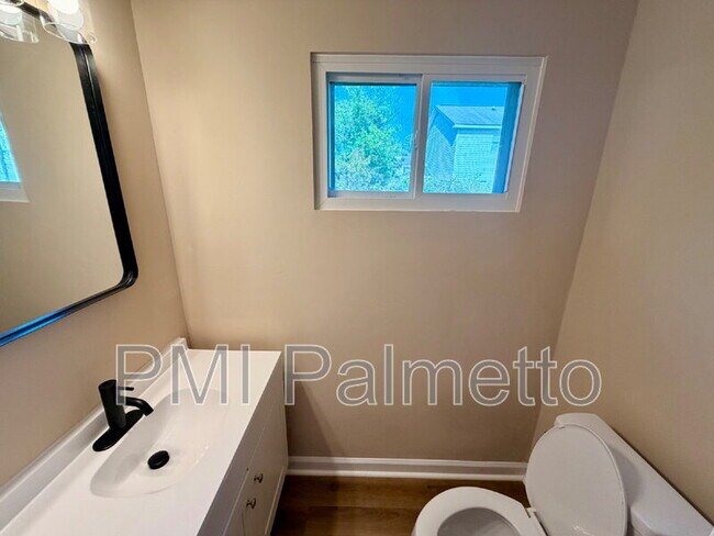 Building Photo - 4716 Leaf Crest Ct