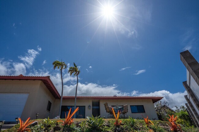 Building Photo - Fully Furnished, 3 Bed/3 Bath, Waiehu Heig...