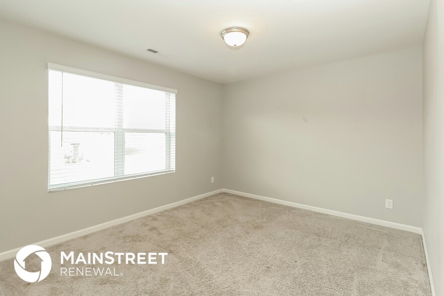 Building Photo - 13019 Joclaire Ct