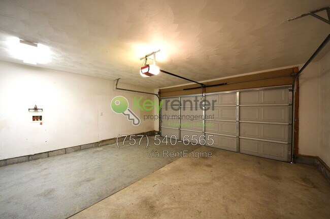 Building Photo - 1109 Lady Ashley Dr