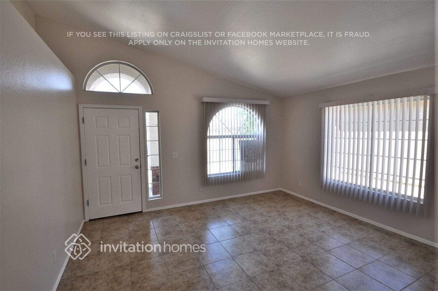 Building Photo - 2745 W Pecan Rd