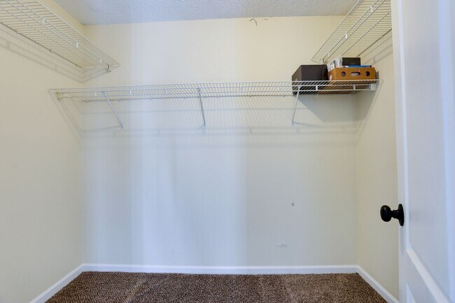 Building Photo - 110 St Ives Way