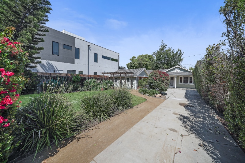 Building Photo - 3574 Helms Ave