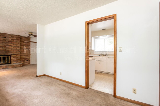Building Photo - 1716 N Harvard Ave