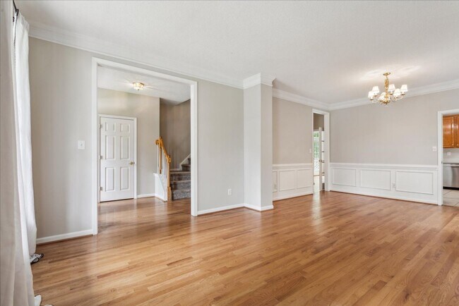 Building Photo - Spacious home in Fernbrook community and J...