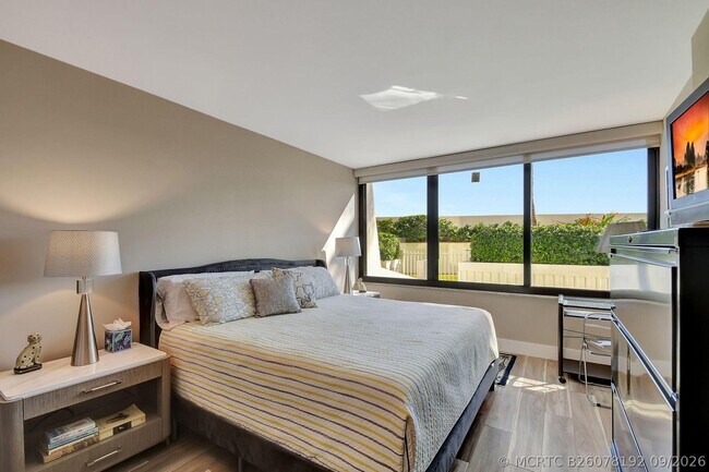 Building Photo - 3590 S Ocean Blvd