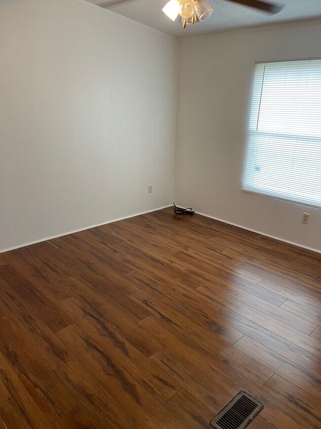 Bedroom 2 T - 332 Helen St