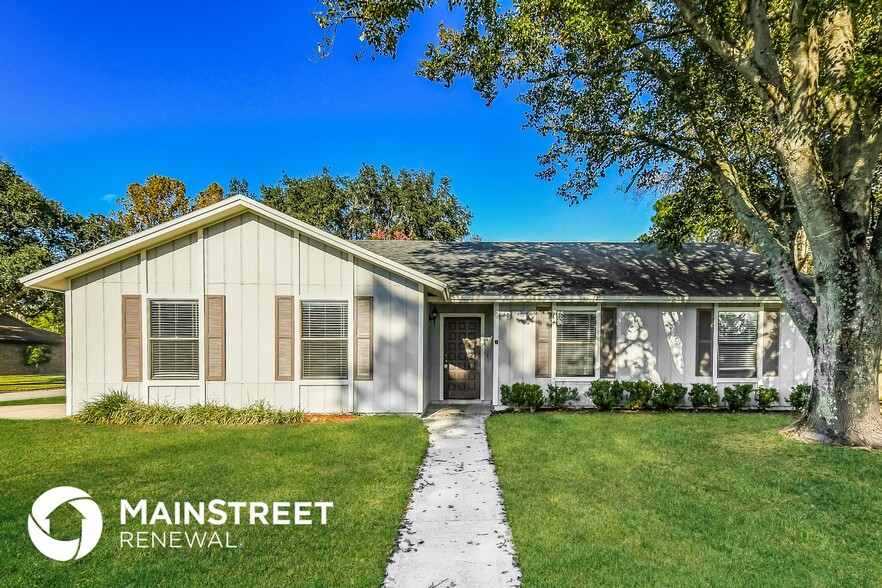 Primary Photo - 11023 Poppins Ct