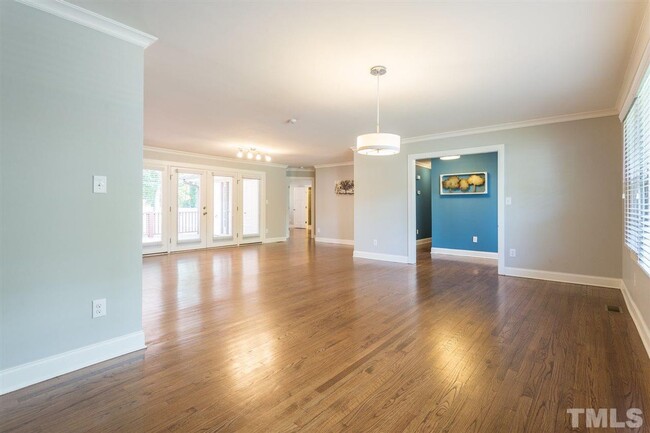 Building Photo - Gorgeous 4 Bedroom Ranch Home, Near Mordecai/Oakwood Neighborhoods, Premium Finishes, Fenced Back...