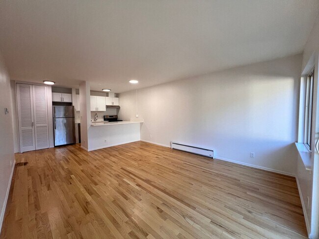 Interior Photo - Century Terrace