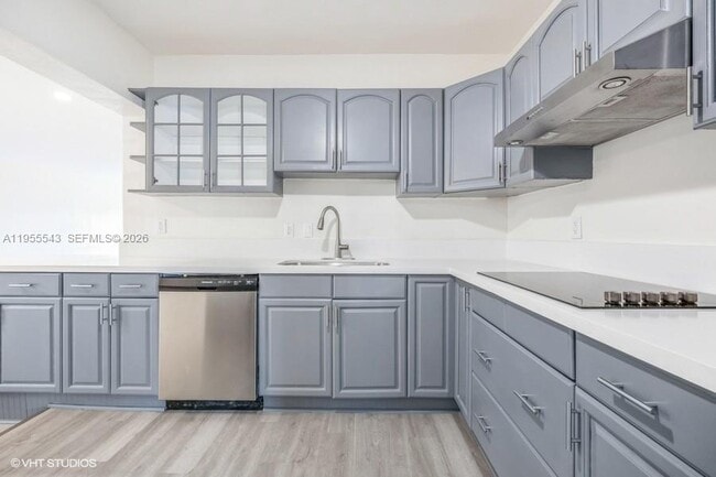 Building Photo - 759 81st St