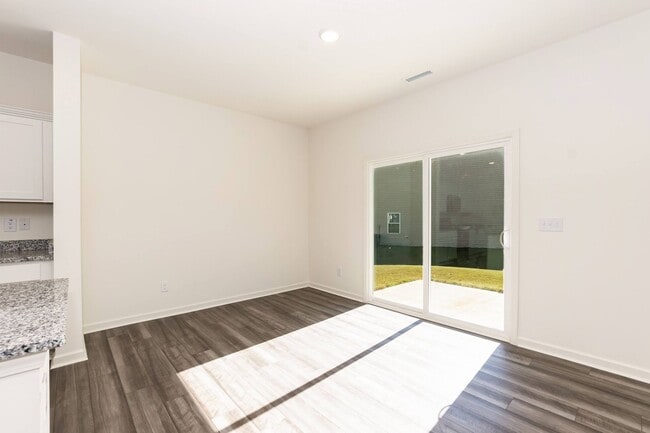 Building Photo - Spacious 4-Bedroom Home with Open Layout