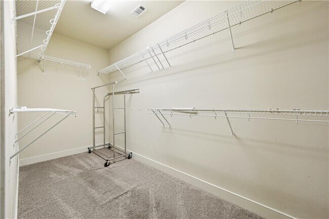 Building Photo - 4522 Gateway Ct