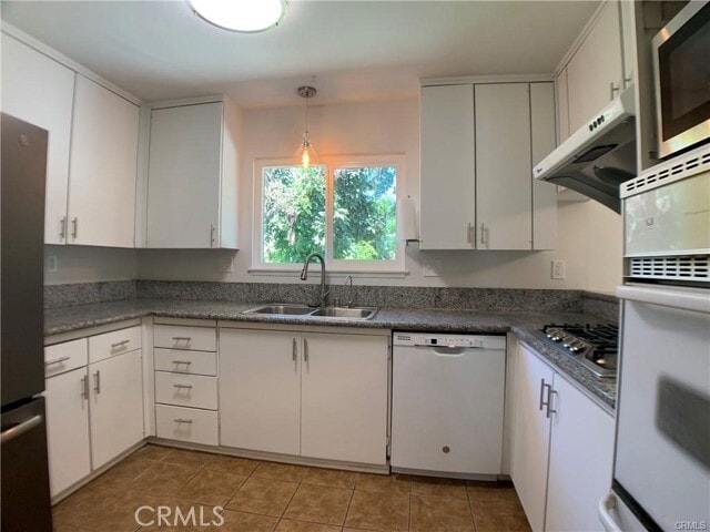 Building Photo - 3151 Newell Dr