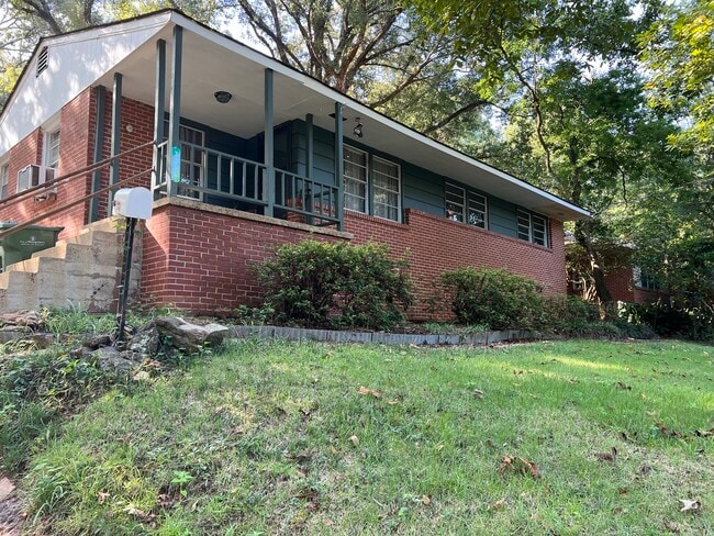 Primary Photo - 3366 Willow Lane Dr