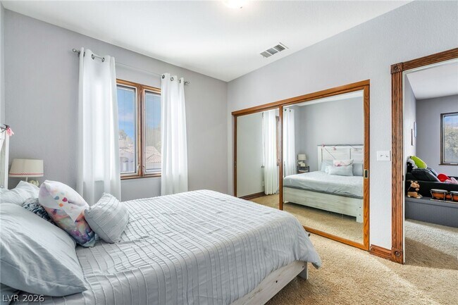 Building Photo - 9248 Evergreen Canyon Dr