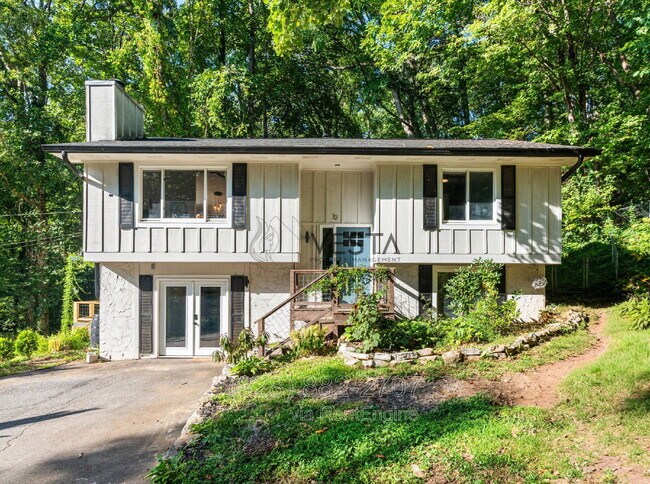 Building Photo - 12 Wood Rd