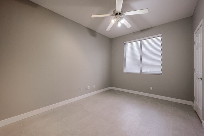 Building Photo - COMING SOON! Location! Fully remodelled 4B...