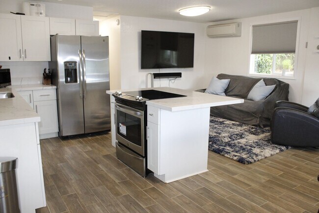 Building Photo - Loha