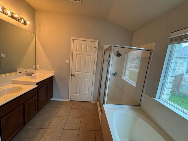 Building Photo - 1036 Estival Dr