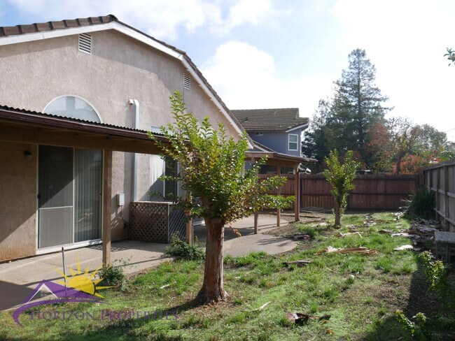 Building Photo - 9472 Clementine Way