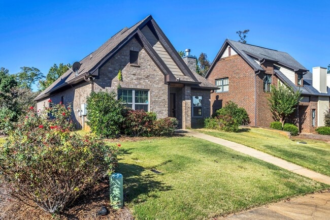 Building Photo - Rosemary Gate Townhome For Rent