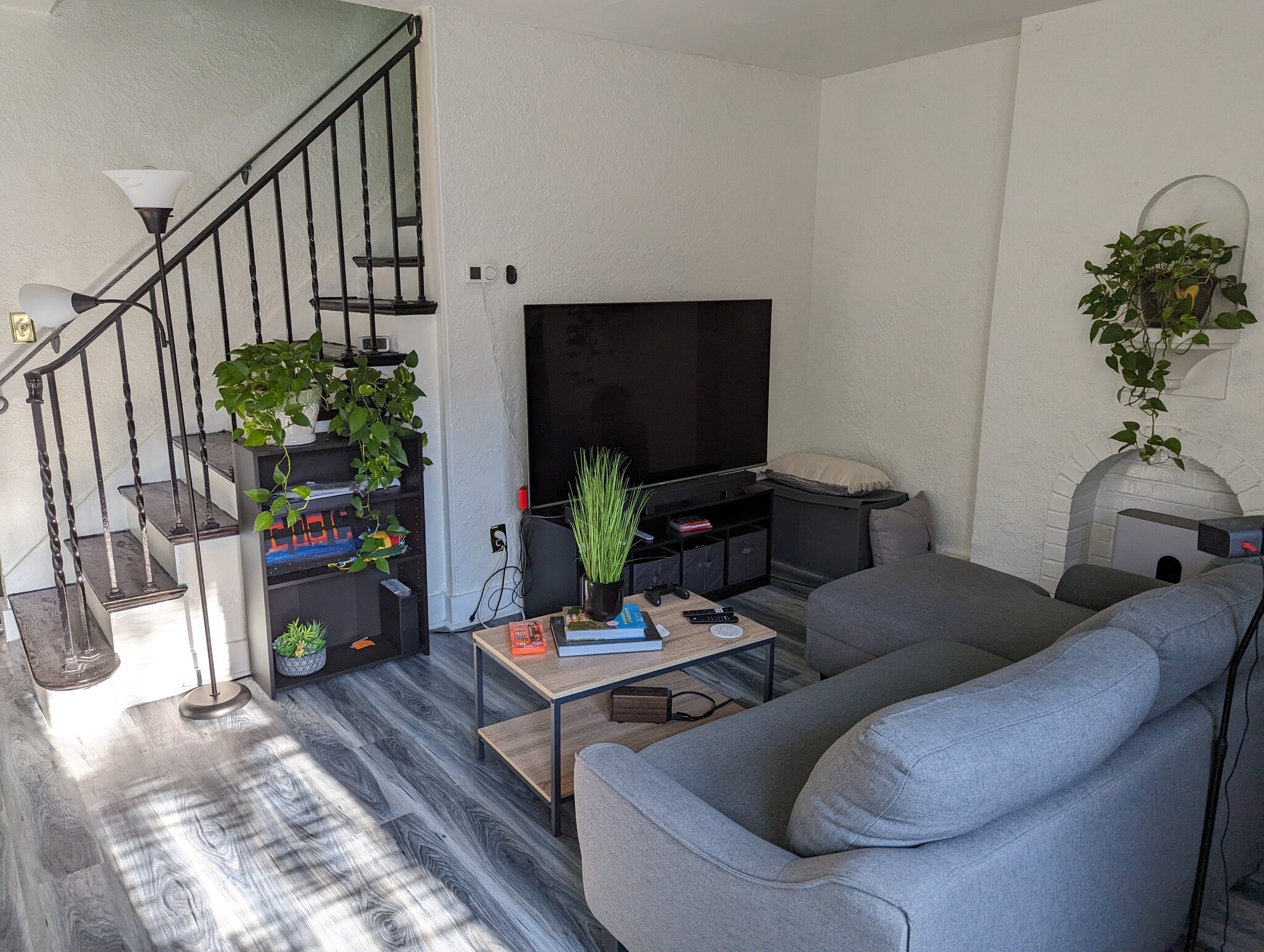 Living Room - 5535 Centre Ave