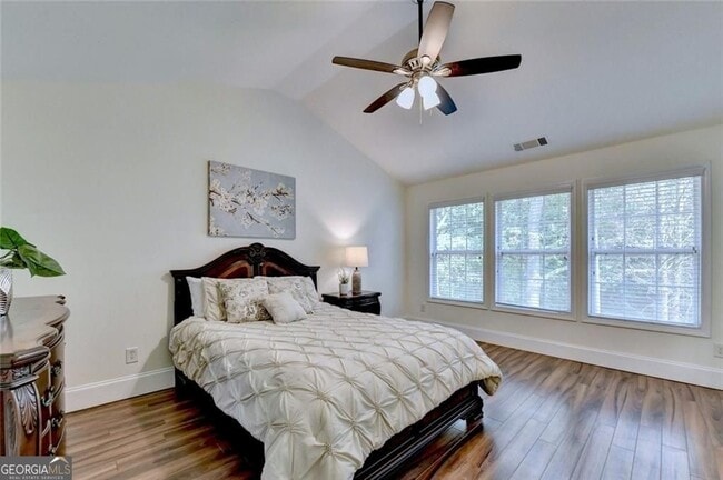 Building Photo - 335 Pintail Ct