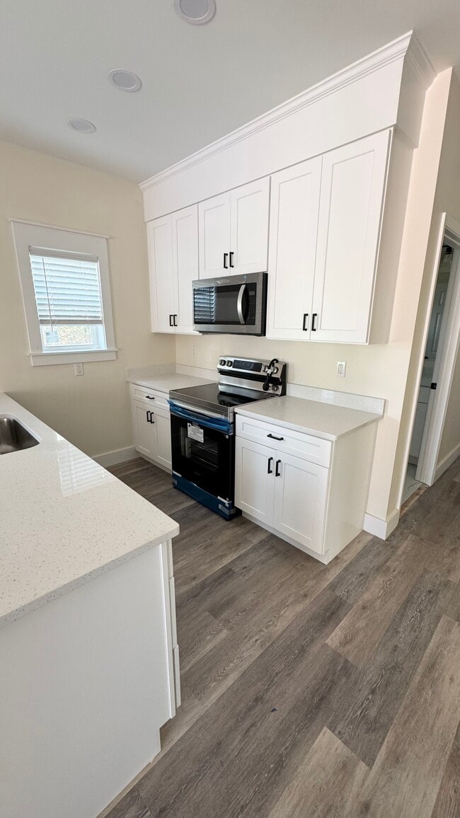 Building Photo - 1322 Fairland Ave