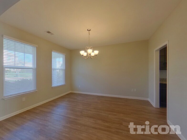 Building Photo - 583 Goldstone Ln