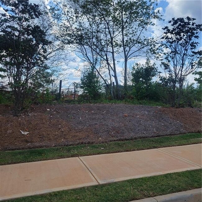 Building Photo - 20 Jacobs Farm Dr SE