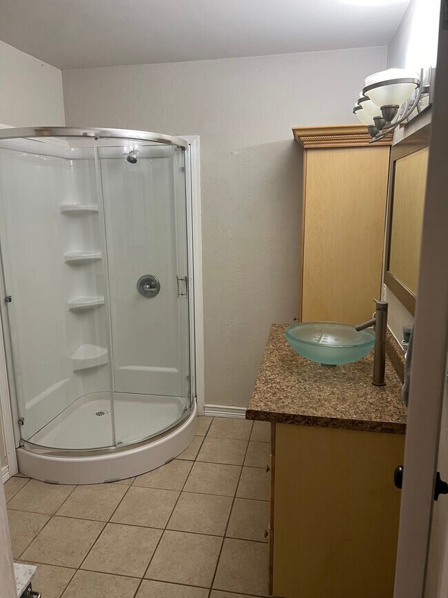 Building Photo - 3112 NW Drexel Ct