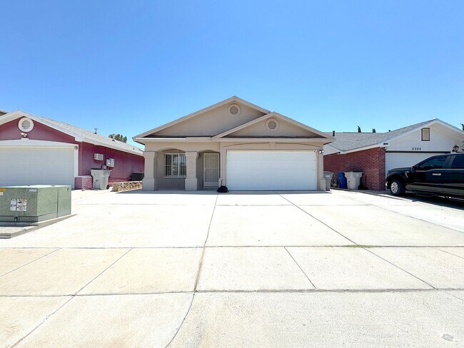 Primary Photo - East El Paso 3bed/2bath Refrig A/C!