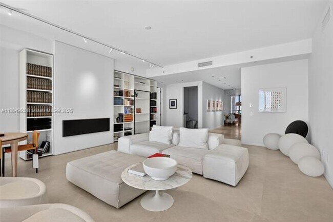 Building Photo - 9705 Collins Ave