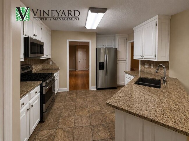 Building Photo - 2443 Doubletree Dr NW
