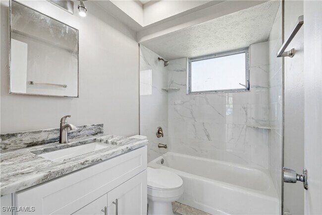 Building Photo - 1130 Alabar Ln