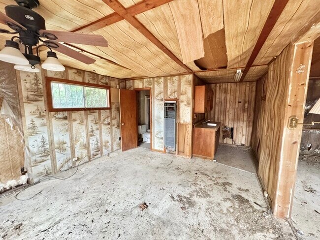 Building Photo - 4914 Childs Dr