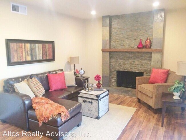 Building Photo - 238 S Park Victoria Dr