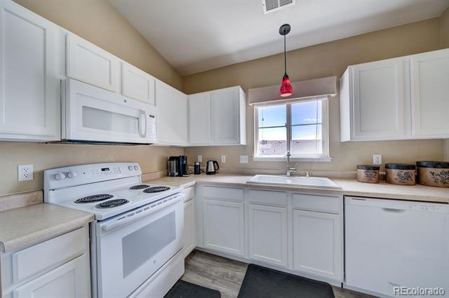 Building Photo - 3875 Strawberry Field Grove