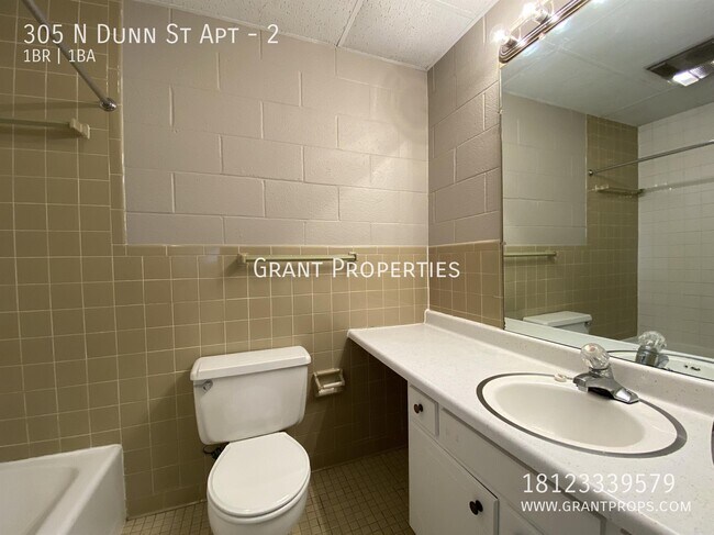 Building Photo - 305 N Dunn St