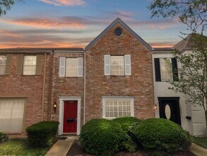 Building Photo - 14535 Misty Meadow Ln