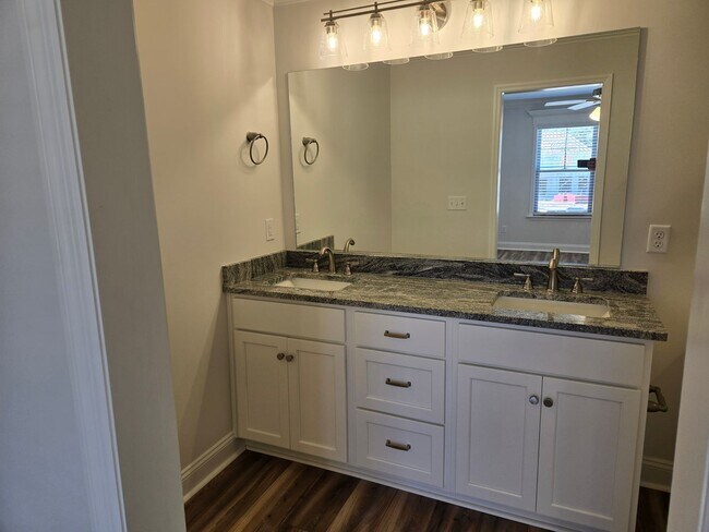 Building Photo - New Construction 4 Bedroom Townhome!