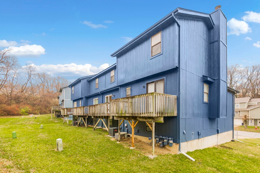 Building Photo - 3121 Eaton St