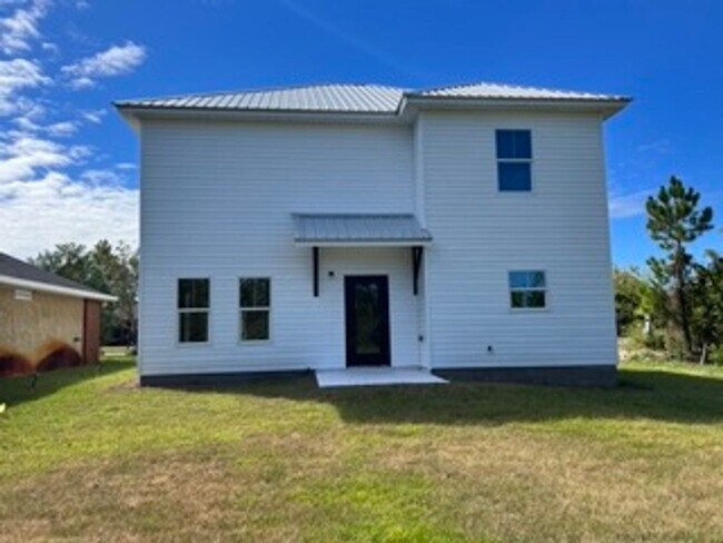 Building Photo - Single-Family House for Rent