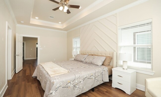 Building Photo - 3535 Mt Pleasant St