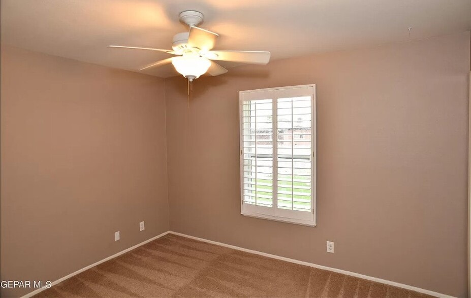 Building Photo - 220 Stratus Rd