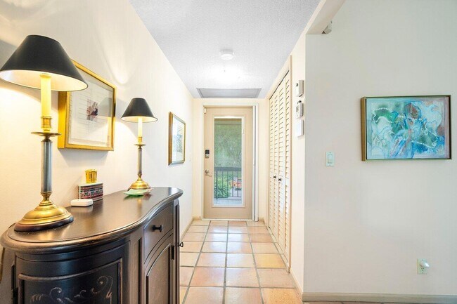 Building Photo - 3843 N Quail Ridge Dr